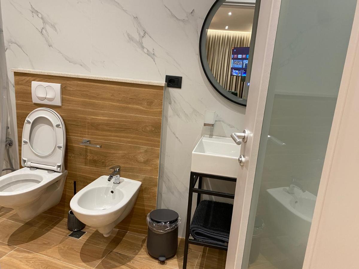 Vila-Amo, Suites&Rooms In Tirana Center Dış mekan fotoğraf