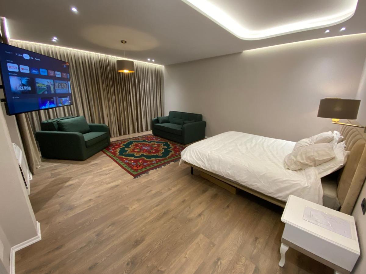 Vila-Amo, Suites&Rooms In Tirana Center Dış mekan fotoğraf