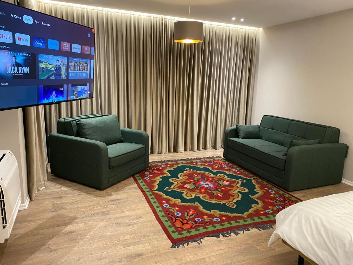Vila-Amo, Suites&Rooms In Tirana Center Dış mekan fotoğraf