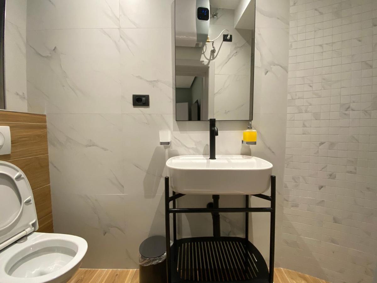 Vila-Amo, Suites&Rooms In Tirana Center Dış mekan fotoğraf