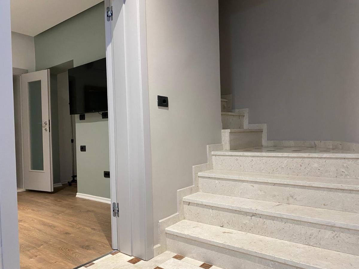 Vila-Amo, Suites&Rooms In Tirana Center Dış mekan fotoğraf